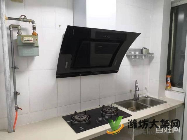 港苑新空間2室簡裝家具齊全1.1萬/年