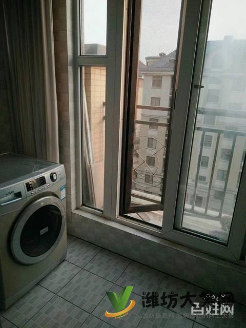 魯發名城 3室2廳 精裝修配置齊全干凈衛生