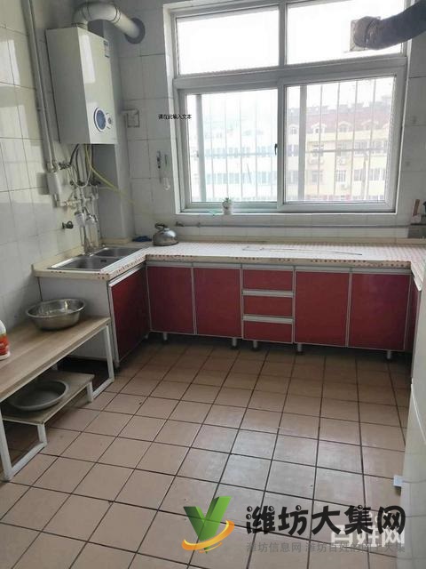 安順小區精裝三室鄰近東風街,空調兩部,家電齊全,急