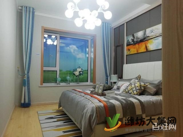 福樂(lè)多對(duì)面三友翡翠城精裝修三房?jī)蓮d家電家具齊全僅租12085