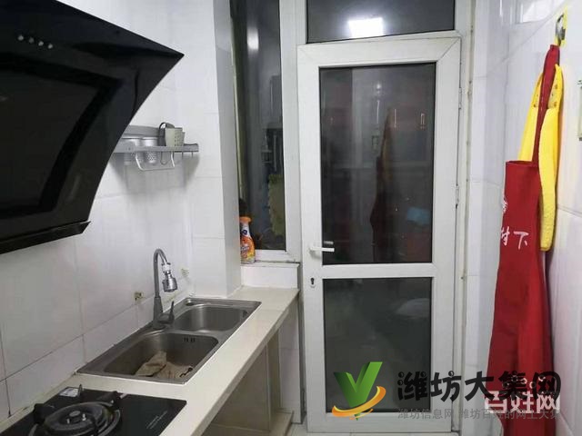 港苑新空間2室簡裝家具齊全1.1萬/年