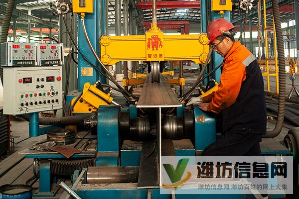 出售鋼結(jié)構(gòu)生產(chǎn)線一體機,山東智邁德一體機