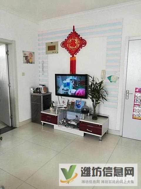 金地太陽 城 90平方 精裝三室 倉庫 僅售39萬