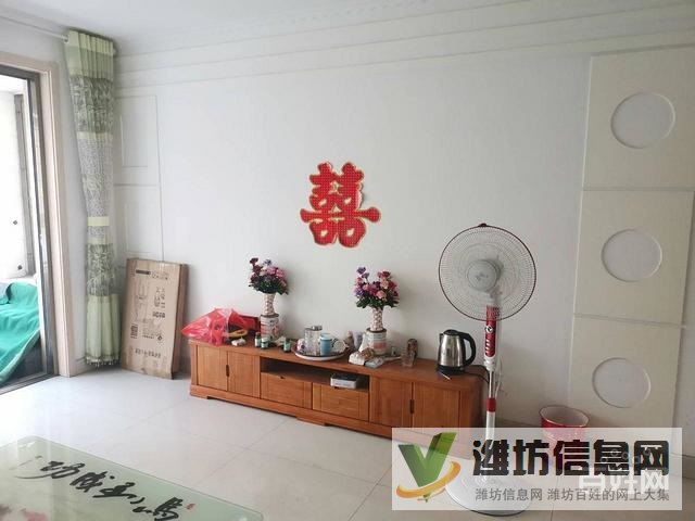 外國(guó)語(yǔ)學(xué) 區(qū) 精裝 送車庫(kù) 一樓帶院 全明戶型 拎