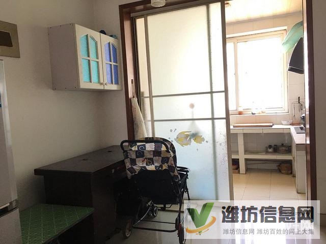 四季花園,多層黃 金三樓!精裝修送儲藏室!實驗學