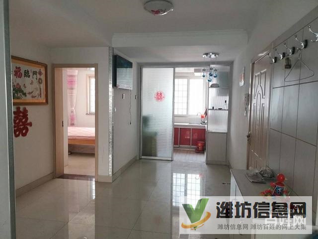 外國(guó)語(yǔ)學(xué) 區(qū) 精裝 送車庫(kù) 一樓帶院 全明戶型 拎