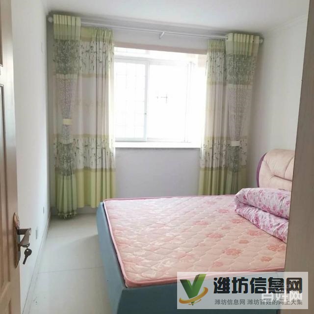 外國(guó)語(yǔ)學(xué) 區(qū) 精裝 送車庫(kù) 一樓帶院 全明戶型 拎