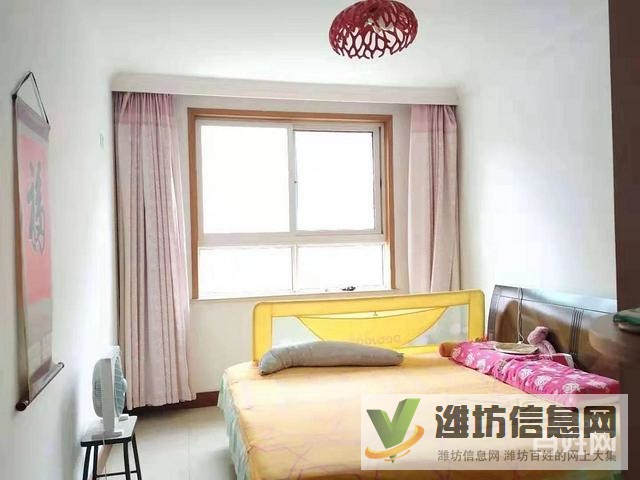 華實(shí)小區(qū) 多層2樓 精裝修 三室朝陽(yáng)無稅急售97萬(wàn)