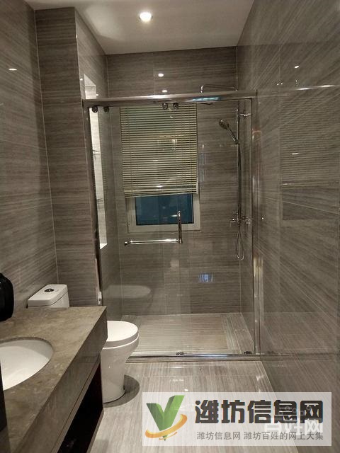 火車(chē)站南廣場(chǎng)!巴塞小鎮(zhèn)西,一萬(wàn)抵六萬(wàn),華安翡翠名郡