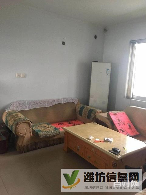 商業村近 多層一樓三室朝陽 單位房實際面積120平 急售可議