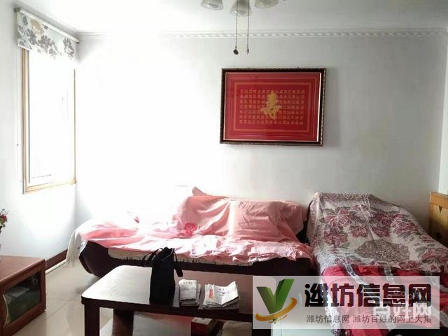 低樓層99平三室兩廳精裝 百匯市場近房主急售看房方便