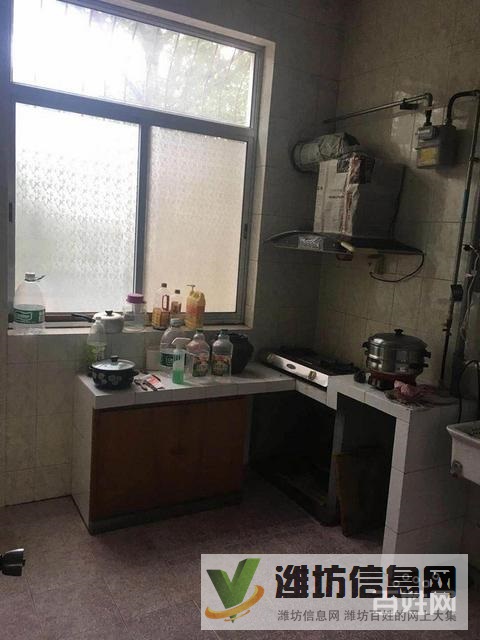 商業村近 多層一樓三室朝陽 單位房實際面積120平 急售可議