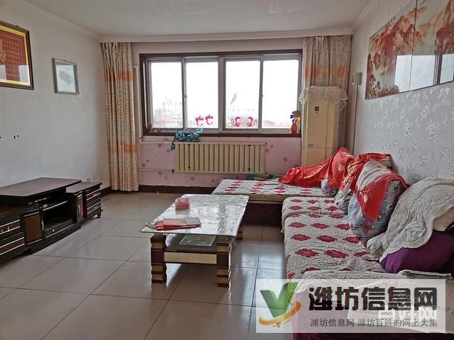 韓家村商業(yè)街,三室兩廳精裝修,家具家電齊全,拎包入住