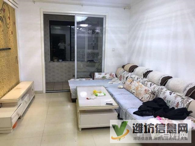 萬合華庭精裝修兩室出租