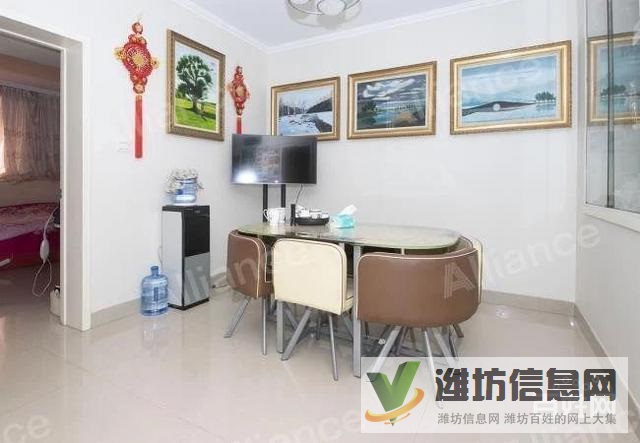 佳樂家高鐵新城近122平大三室 三樓客廳朝陽 精裝有證出稅