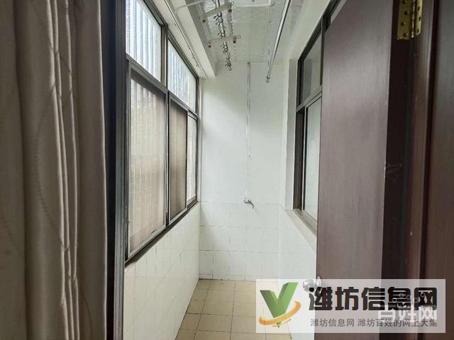 實(shí)驗(yàn)雙語(yǔ)小學(xué)對(duì)面郵政局家屬院精裝房低首付低.價(jià)出售