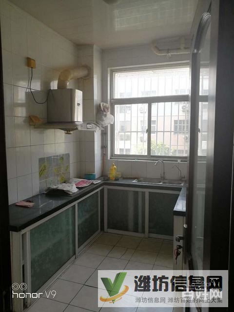 * * * 秋實小區帶車庫61.6萬