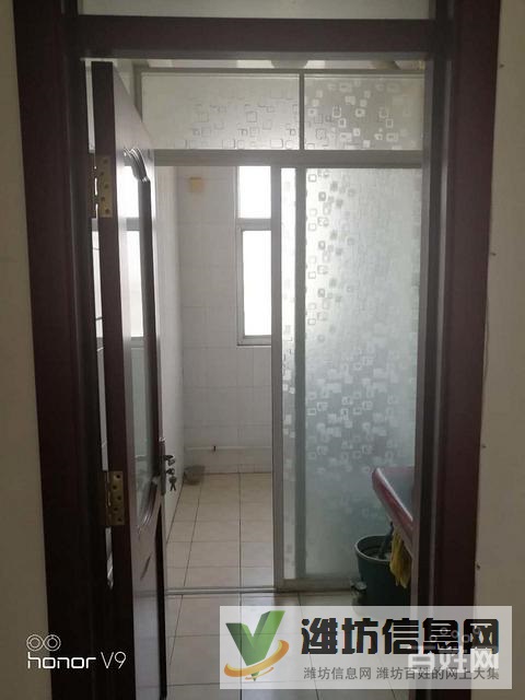 * * * 秋實小區帶車庫61.6萬