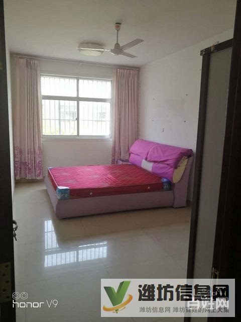 * * * 秋實小區帶車庫61.6萬