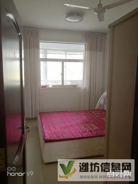 * * * 秋實小區帶車庫61.6萬