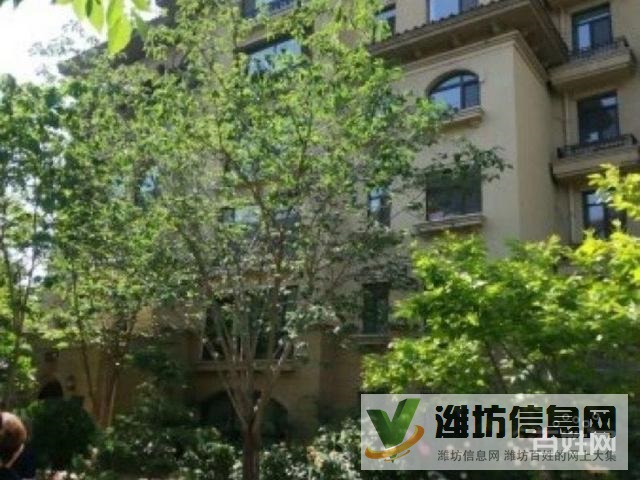 北苑學校近,現(xiàn)房三室,氧吧社區(qū),綠化率高,成熟小區(qū),特價出售