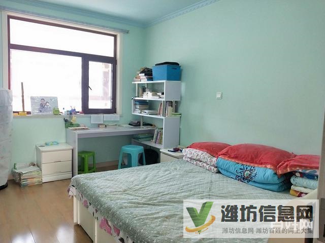 建橋?qū)W校一路之隔 大三室 133平精裝 僅售72.6火急急新惠