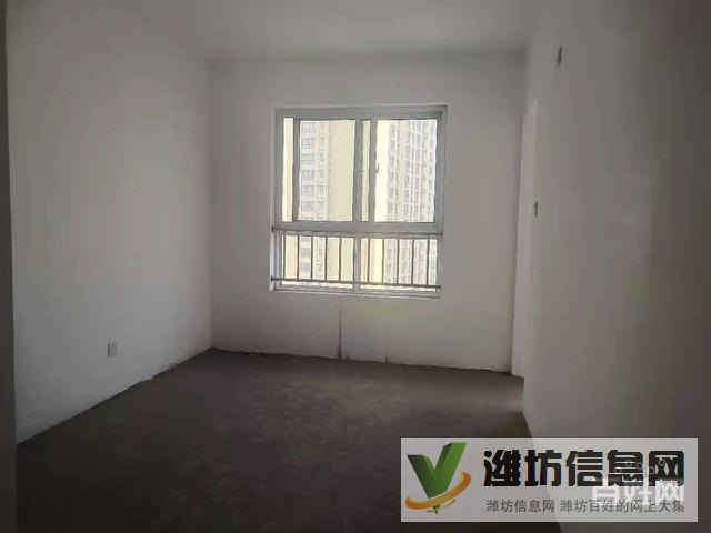 特價房!壹號公館,一樓帶院送車位倉庫,電梯洋房,包