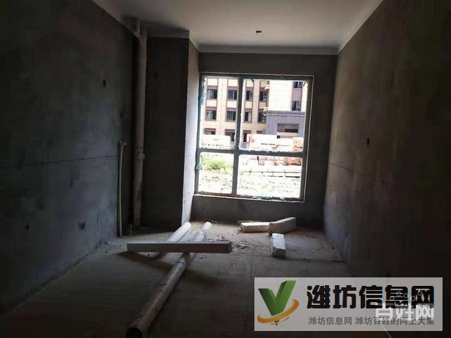 特價房!壹號公館,一樓帶院送車位倉庫,電梯洋房,包