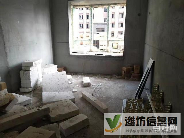 特價房!壹號公館,一樓帶院送車位倉庫,電梯洋房,包