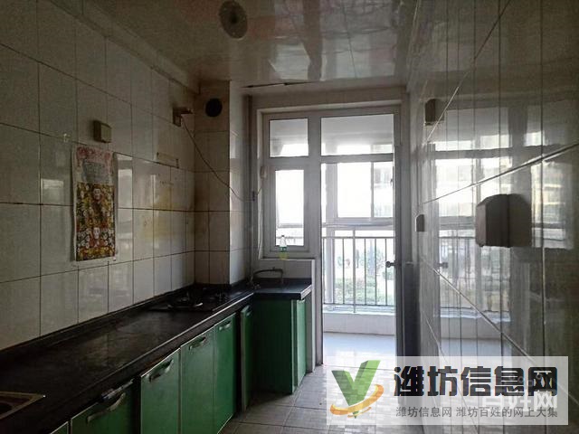 南關(guān)小學(xué)學(xué)區(qū)房世紀(jì)新城 精裝修135平三室兩廳送倉庫