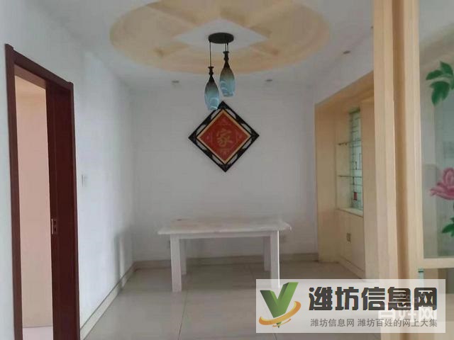 南關(guān)小學(xué)學(xué)區(qū)房世紀(jì)新城 精裝修135平三室兩廳送倉庫