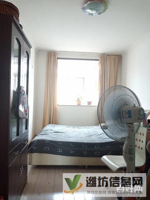 實驗一小名額,佳樂家近,三樓送大車庫,三室朝陽客廳北向,出稅