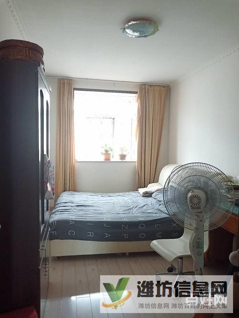 實驗一小名額,佳樂家近,三樓送大車庫,三室朝陽客廳北向,出稅