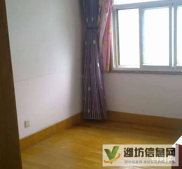 白浪河畔桐蔭小區單位房多層一樓101平精裝3室