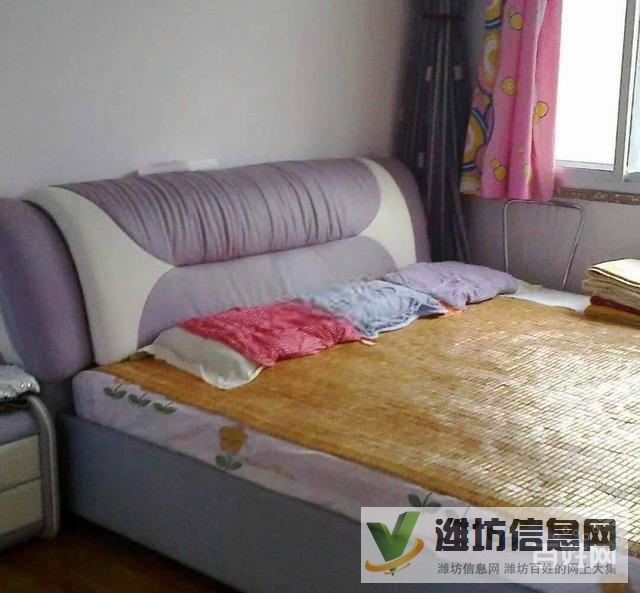 白浪河畔桐蔭小區單位房多層一樓101平精裝3室