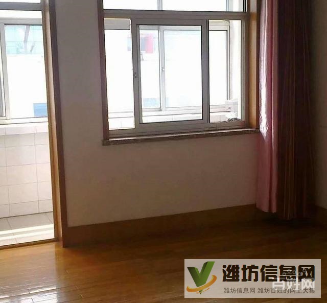 白浪河畔桐蔭小區單位房多層一樓101平精裝3室