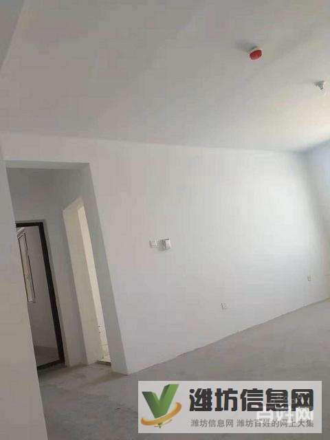 首付十萬 買濰城區(qū)政府實(shí)驗(yàn)小學(xué)旁 凡爾賽麗都大三室