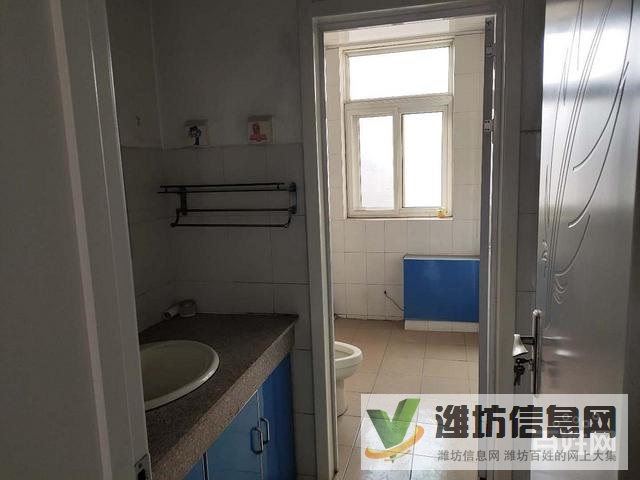 興華學(xué)校學(xué)區(qū)房青云花園精裝房一套128平.低價(jià)售