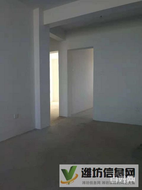 首付十萬 買濰城區(qū)政府實(shí)驗(yàn)小學(xué)旁 凡爾賽麗都大三室