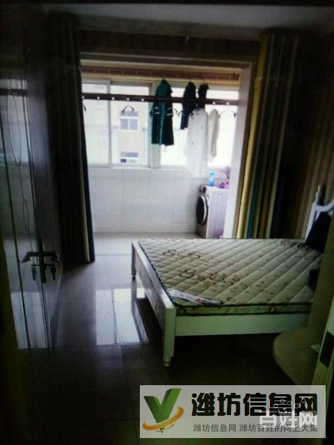 圣城小學(xué)旁 精裝修兩室 帶儲(chǔ)藏室 帶家具39