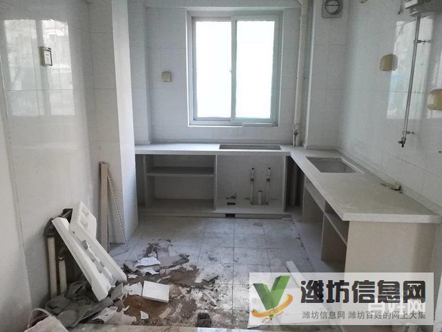 一樓帶院已鋪地面,東山帶大飄窗,海龍學(xué)校,