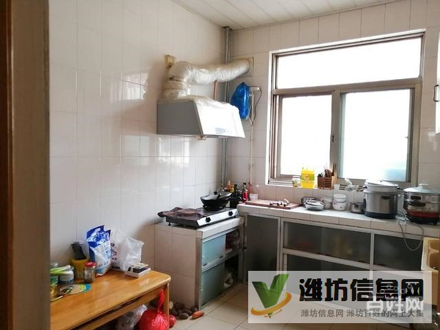 朝陽小區 單位房138平 送車庫 報價69.8萬