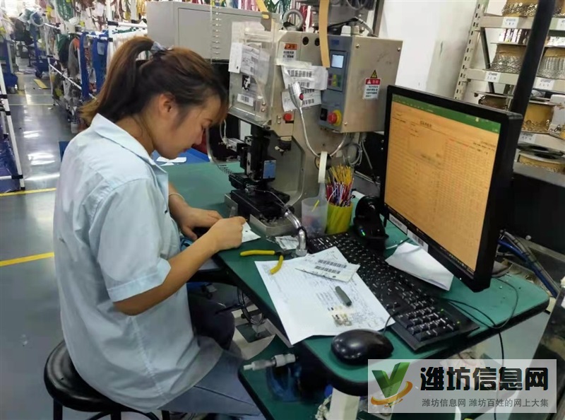 長白班坐崗包吃住一天240—260普工