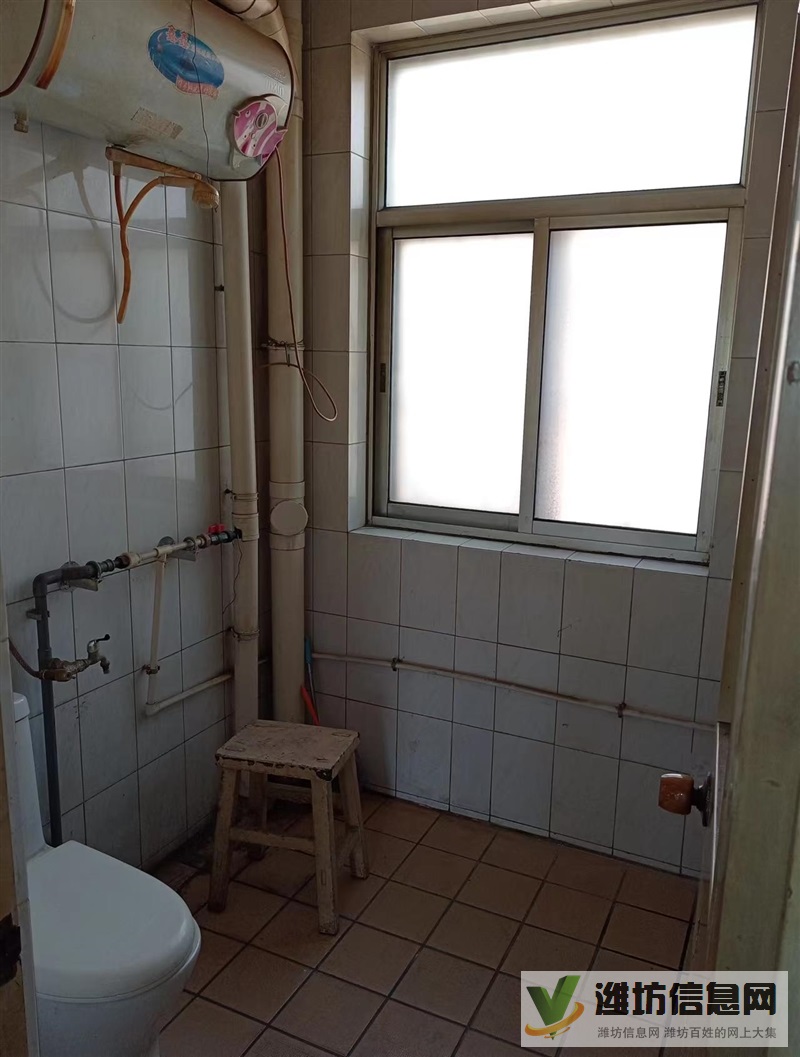 吉房出租:櫻前街文化路附近樂民園78平米1樓帶院房1套